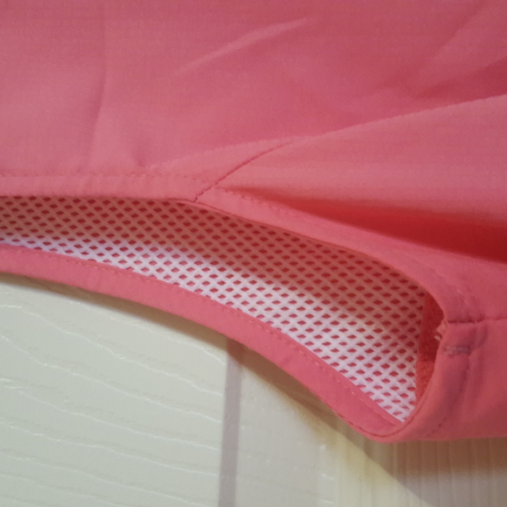 Beautiful Columbia PFG sleeveless top - Picture 4 of 10